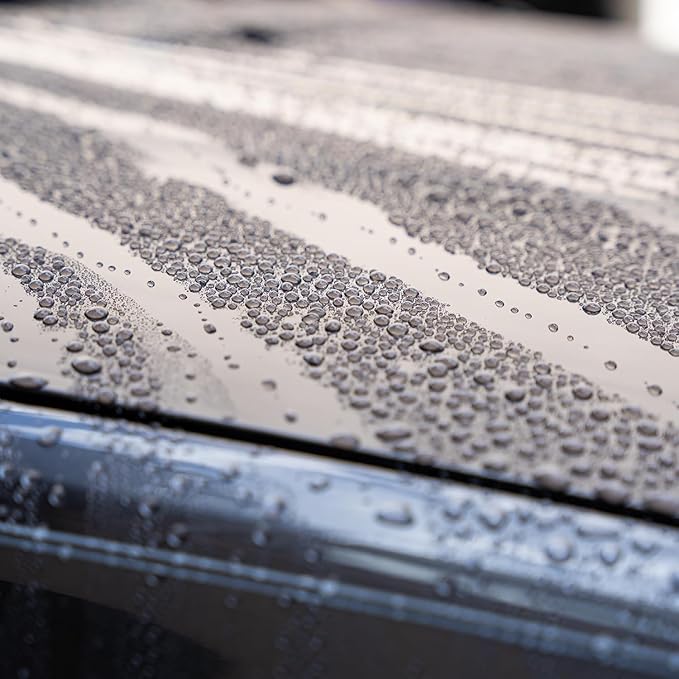 GYEON Wet Coat 1000ml - Hydrophobic Ceramic Spray Coating for Cars - High Gloss Solutions for Your Car Paint Wheels and Glass - Spray On Rinse Off Easy DIY Use Formula